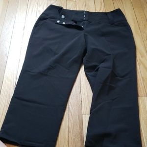 Wide leg cropped dress pants; black